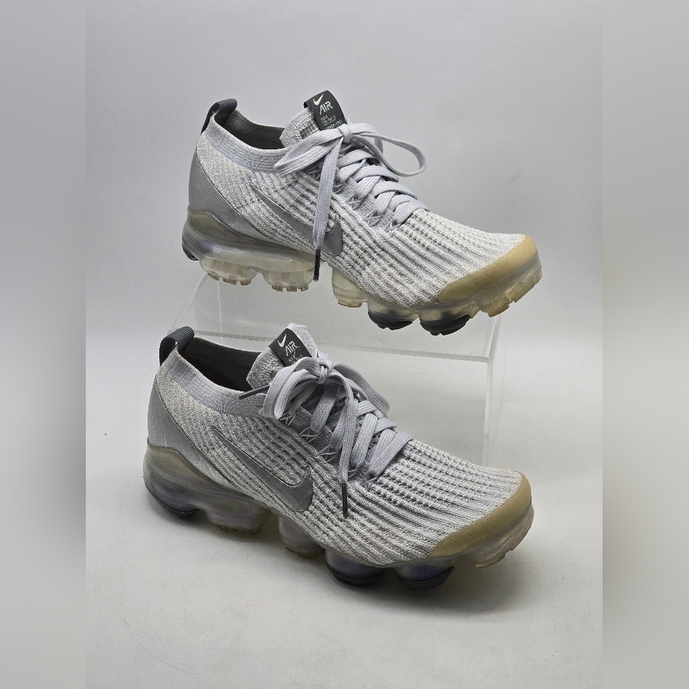 Nike Air VaporMax Flyknit 3 Women's Size 7.5 Gray Athletic Shoes AJ6910-101